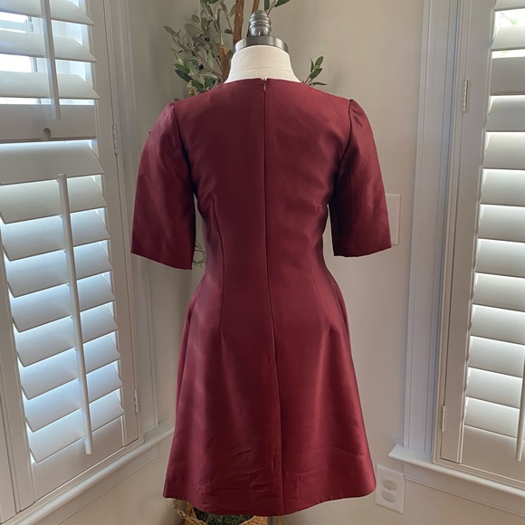 WOMAN FLORAL-PRINT SILK-TAFFETA
DRESS BURGUNDY size 4 - Picture 6 of 10